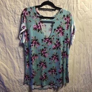 Floral V-neck Tee